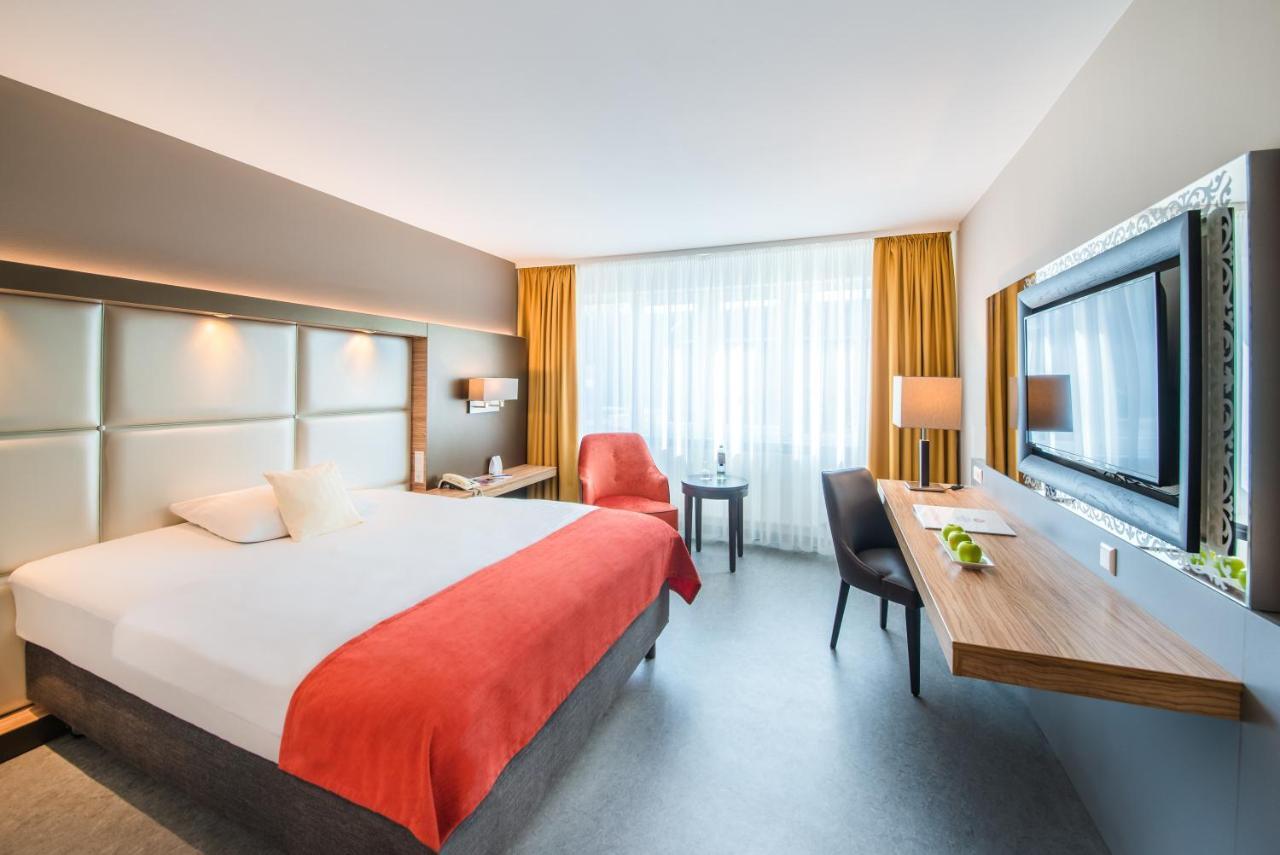 Best Western Plus Delta Park Hotel Манхайм Екстериор снимка